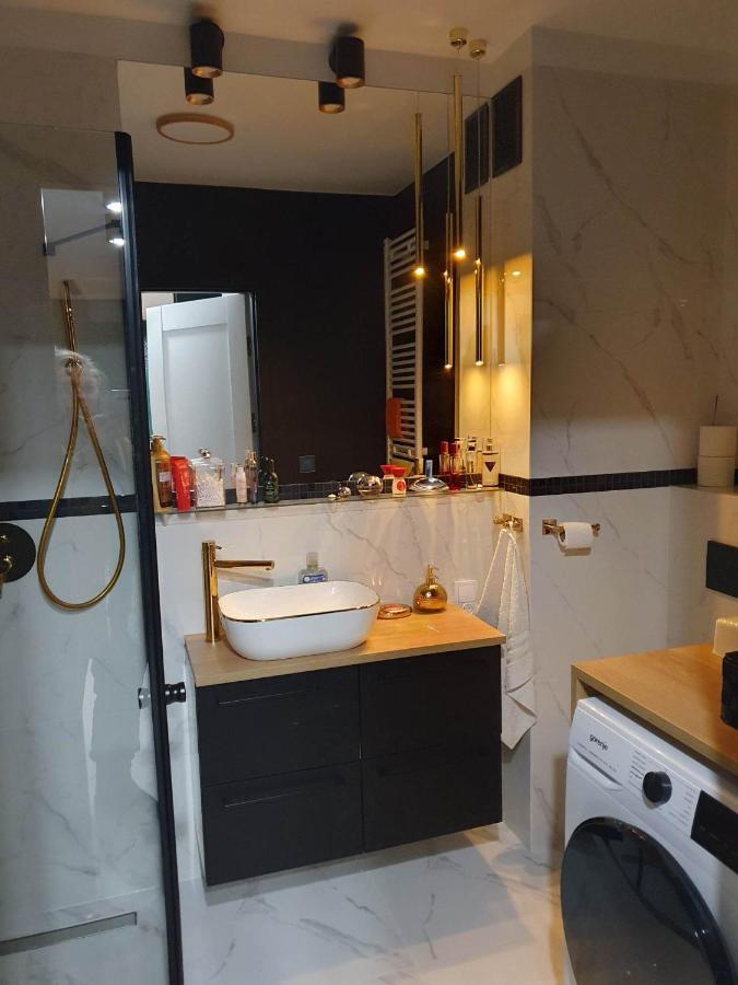 Apartament 3 Pokojowy Lub Pokoj W Mieszkaniu W Nowym Bloku Варшава Екстер'єр фото