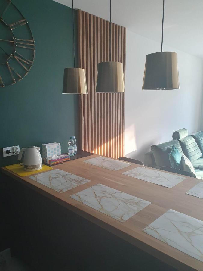 Apartament 3 Pokojowy Lub Pokoj W Mieszkaniu W Nowym Bloku Варшава Екстер'єр фото