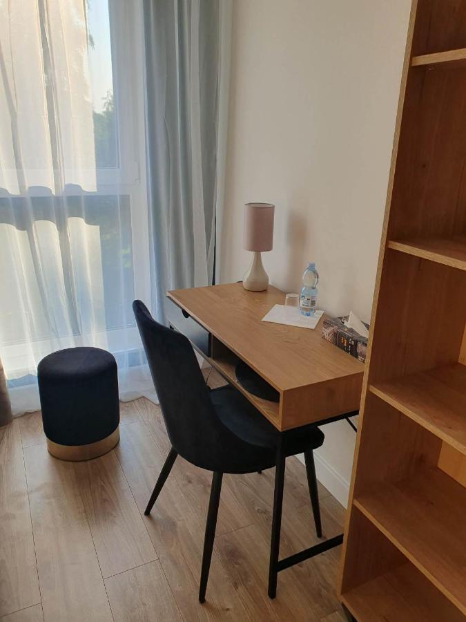 Apartament 3 Pokojowy Lub Pokoj W Mieszkaniu W Nowym Bloku Варшава Екстер'єр фото