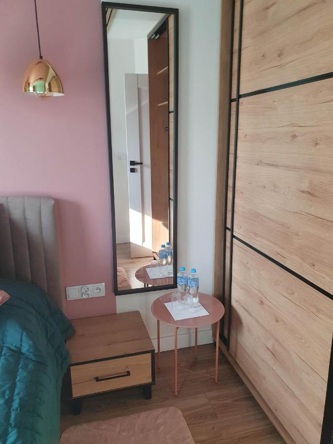 Apartament 3 Pokojowy Lub Pokoj W Mieszkaniu W Nowym Bloku Варшава Екстер'єр фото