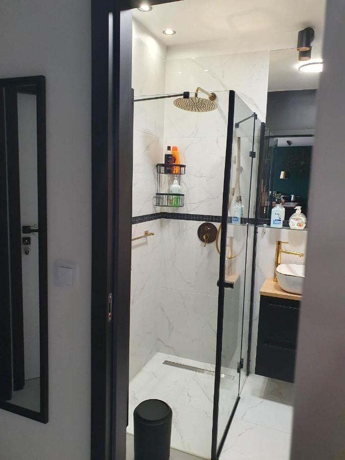 Apartament 3 Pokojowy Lub Pokoj W Mieszkaniu W Nowym Bloku Варшава Екстер'єр фото