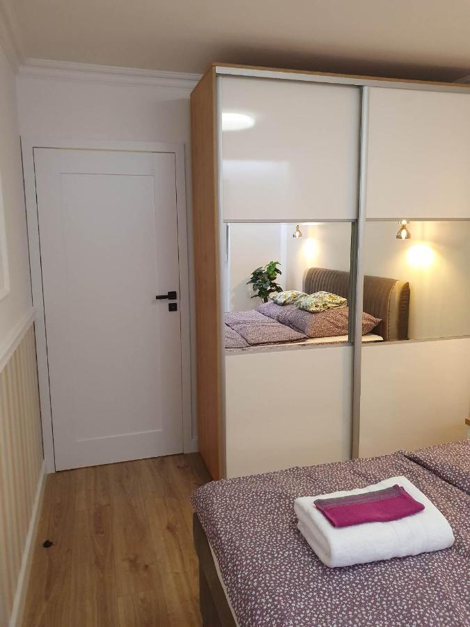 Apartament 3 Pokojowy Lub Pokoj W Mieszkaniu W Nowym Bloku Варшава Екстер'єр фото